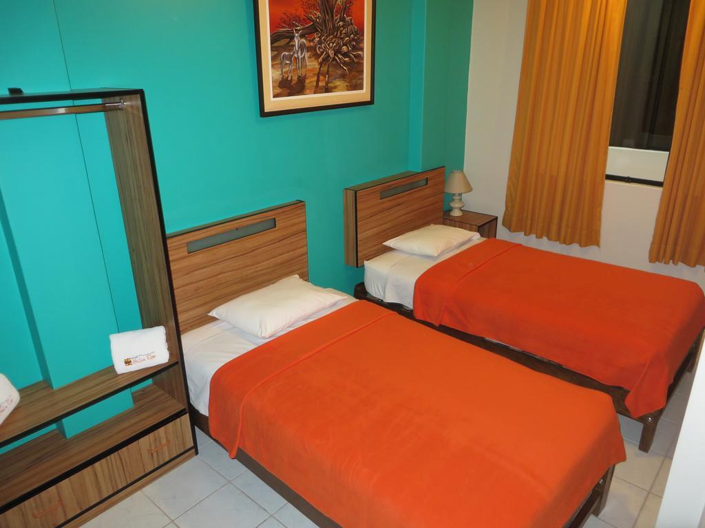 Hostal Hellen Ross Nazca Habitación foto